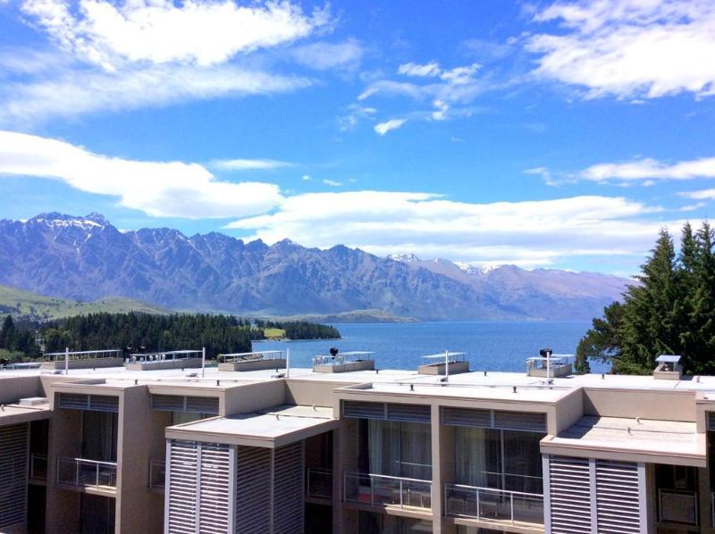 Highview Apartments Queenstown Exteriör bild