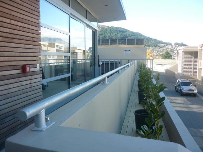 Highview Apartments Queenstown Exteriör bild
