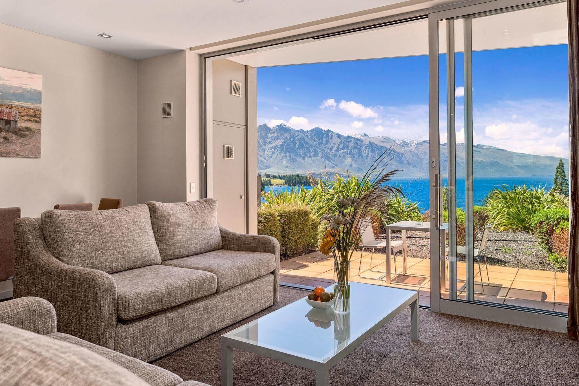 Highview Apartments Queenstown Exteriör bild