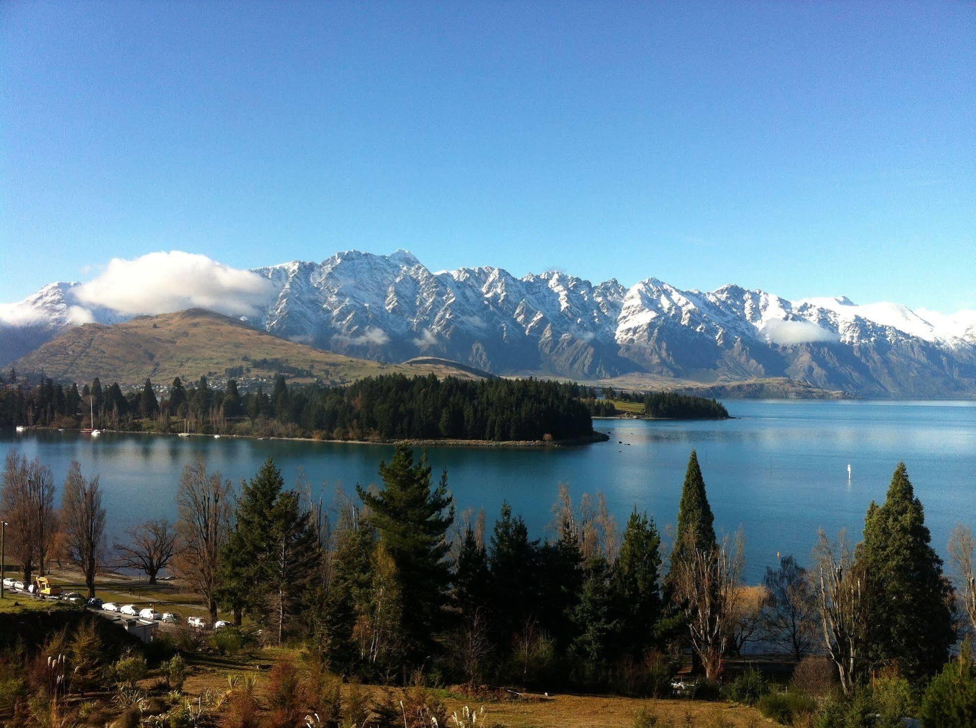 Highview Apartments Queenstown Exteriör bild