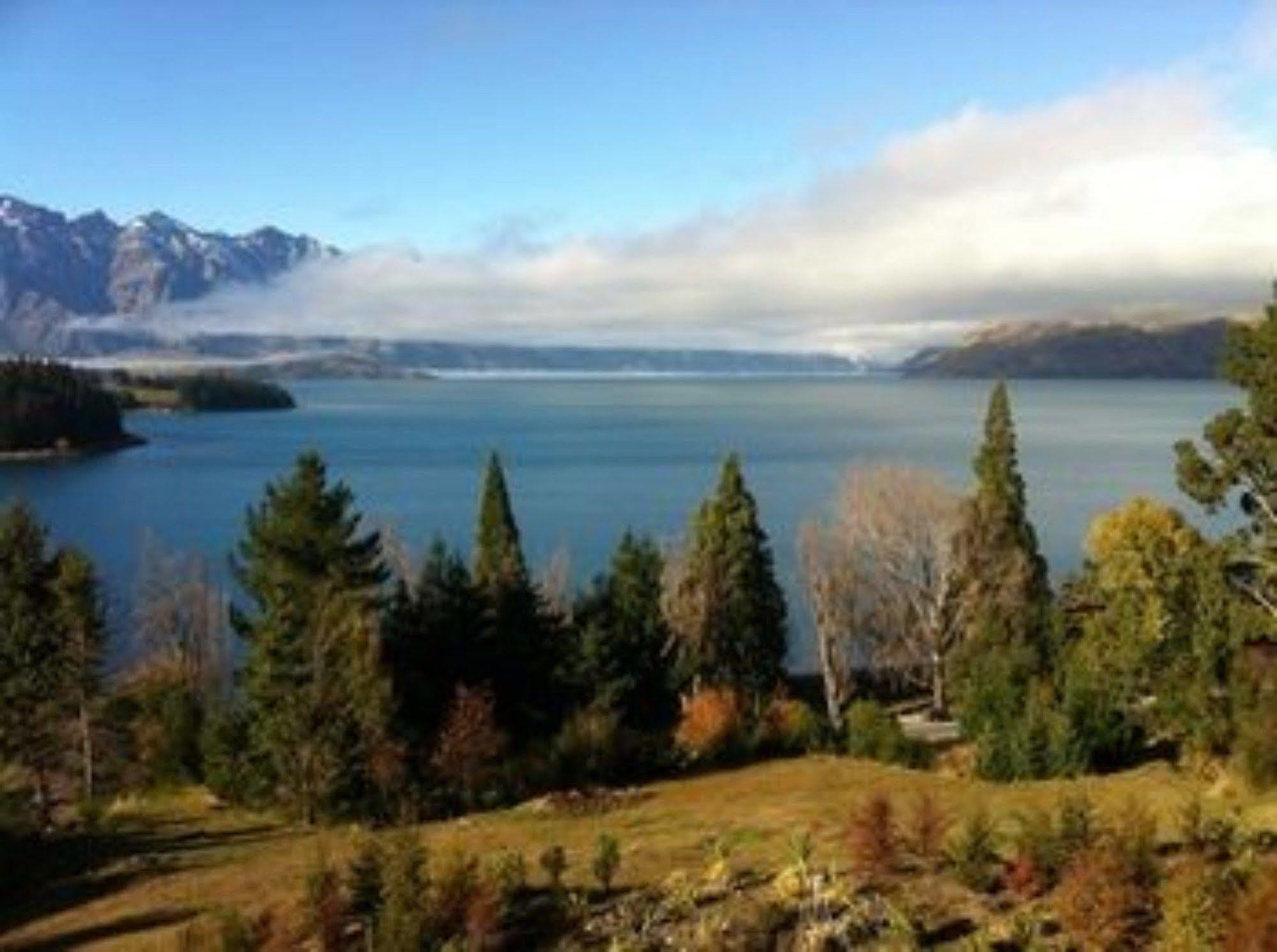 Highview Apartments Queenstown Exteriör bild