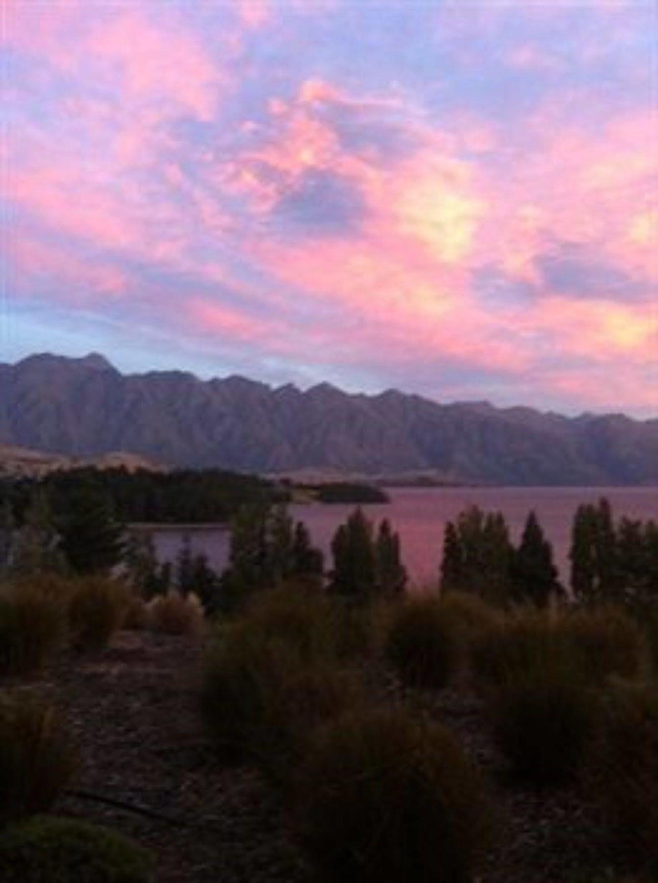 Highview Apartments Queenstown Exteriör bild
