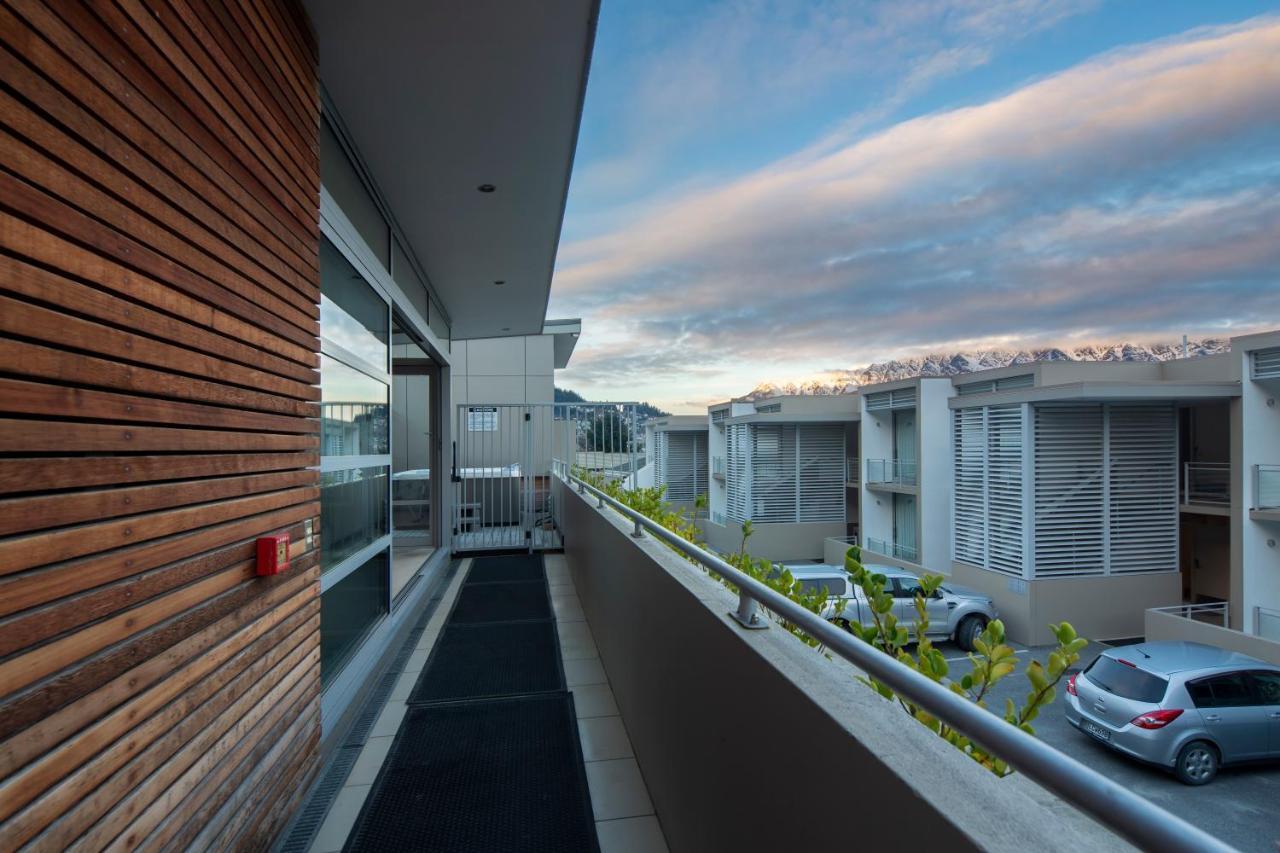 Highview Apartments Queenstown Exteriör bild
